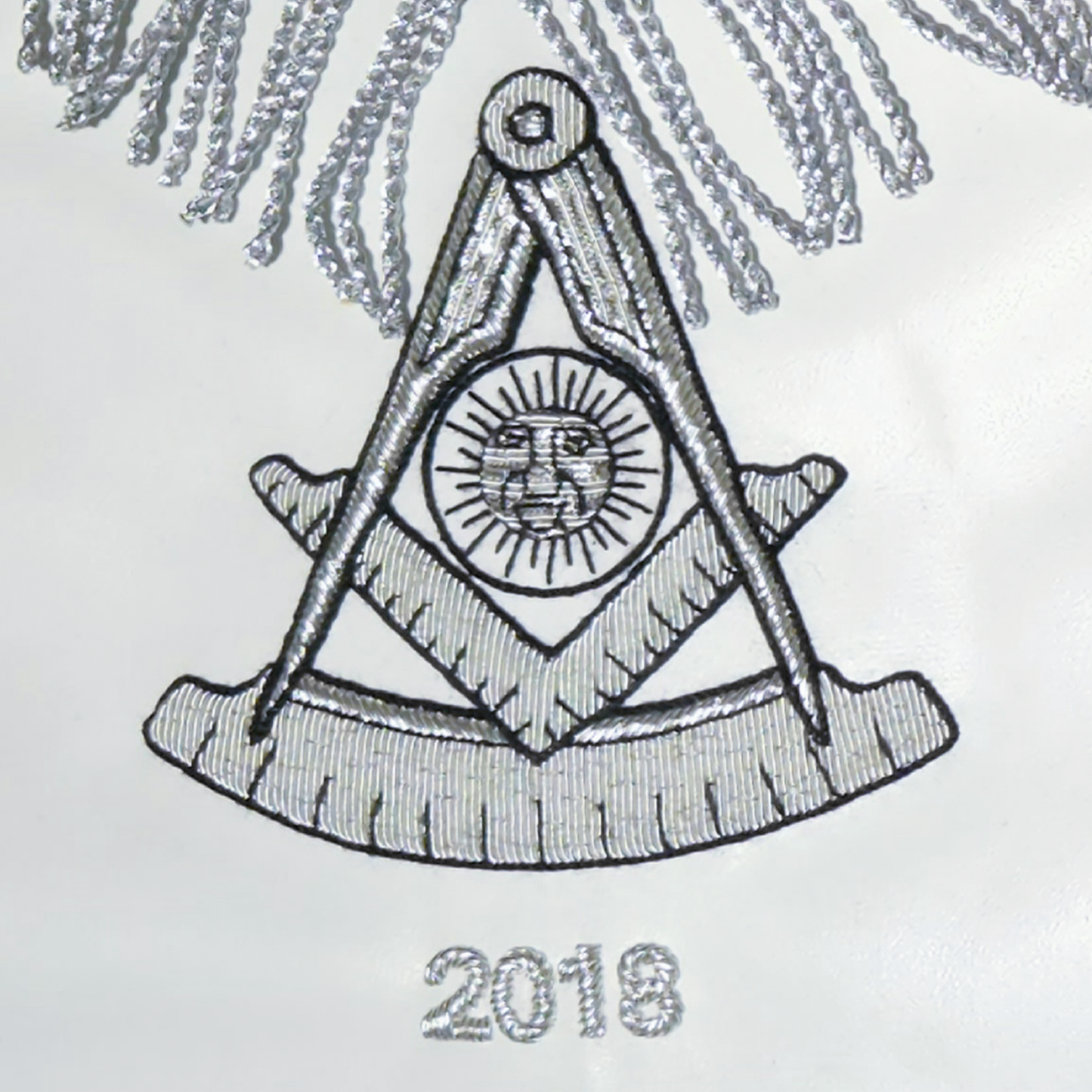 Past Master Masonic Apron – Hand-Embroidered Silver Bullion Design with Deep Blue Velvet & Ornate Silver Lace & Fringe